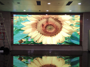 Le lancement visuel de pixel fin de panneau de mur de P3 LED a fixé l'affichage d'écran d'intérieur de la publicité LED